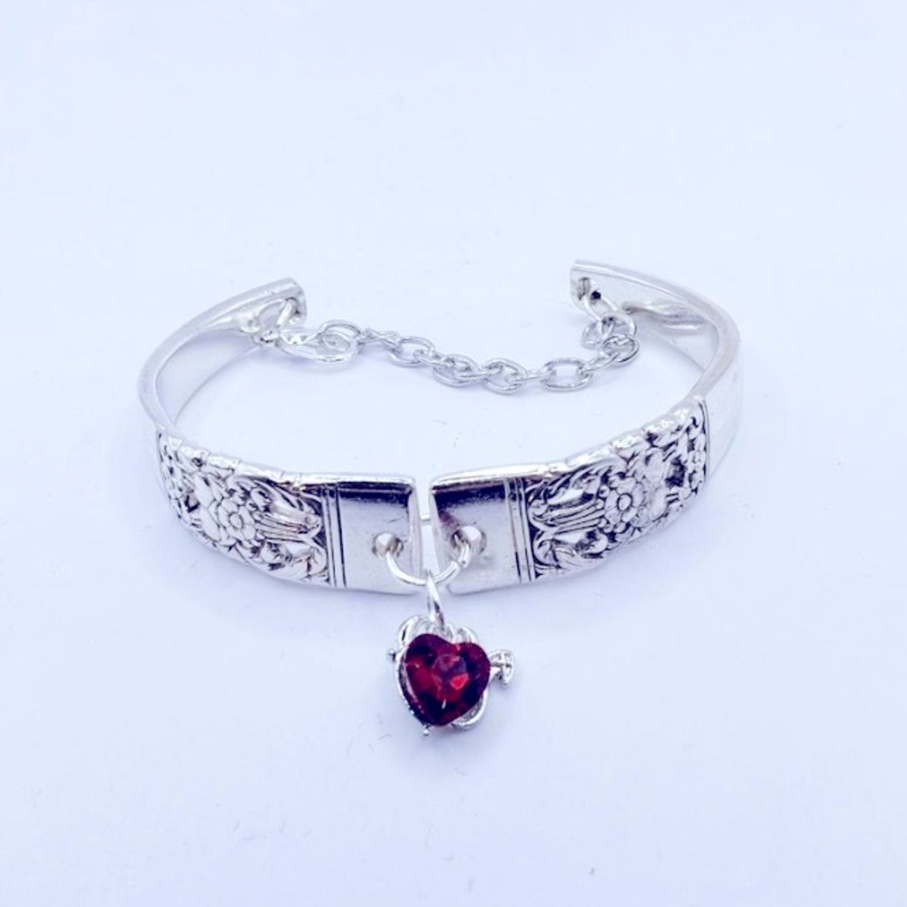 Vintage oneida bracelet coronation pattern by karlalynne - Picture 1 of 1